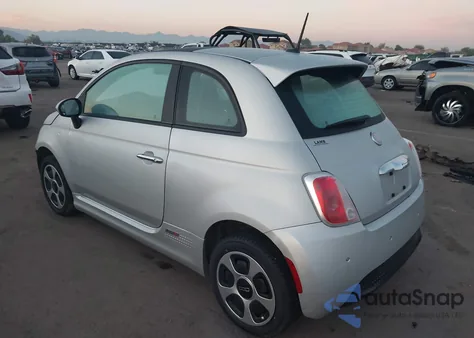 2014 Fiat 500E Battery Electric z USA, uszkodzony, nr VIN 3C3CFFGEXET244835